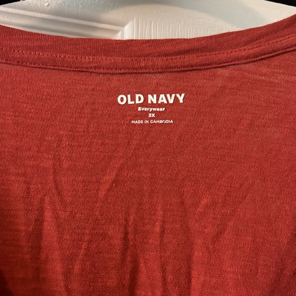 Women’s Top - Picture 4 of 4